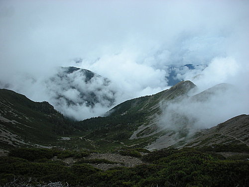 雲端歸來