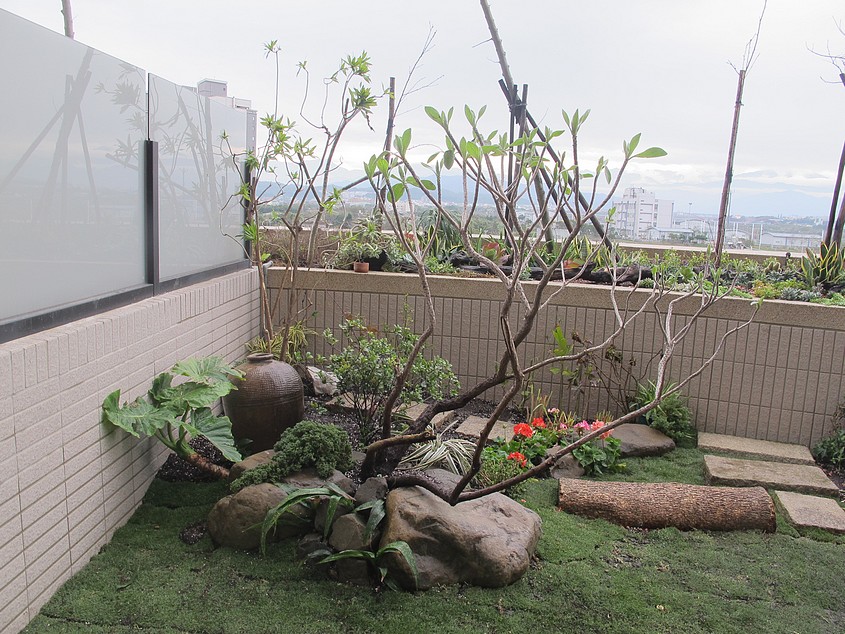 為愛花搬新家 — 竹北露台花園