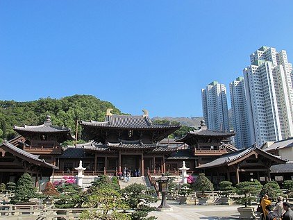 香港 -6-  南蓮園池之松樹棲地改良工作 — 土壤排水、透氣及擴大樹穴